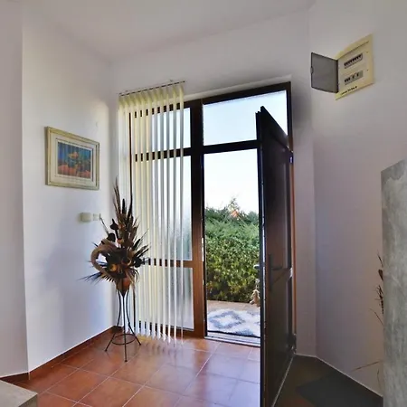 Montemar Sp Villas-kosharica Holiday home *