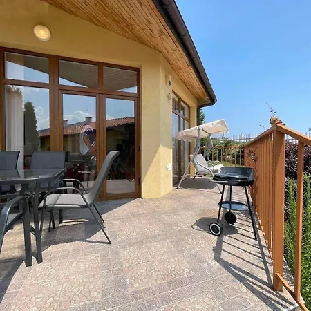 Montemar Sp Villas-kosharica Holiday home *